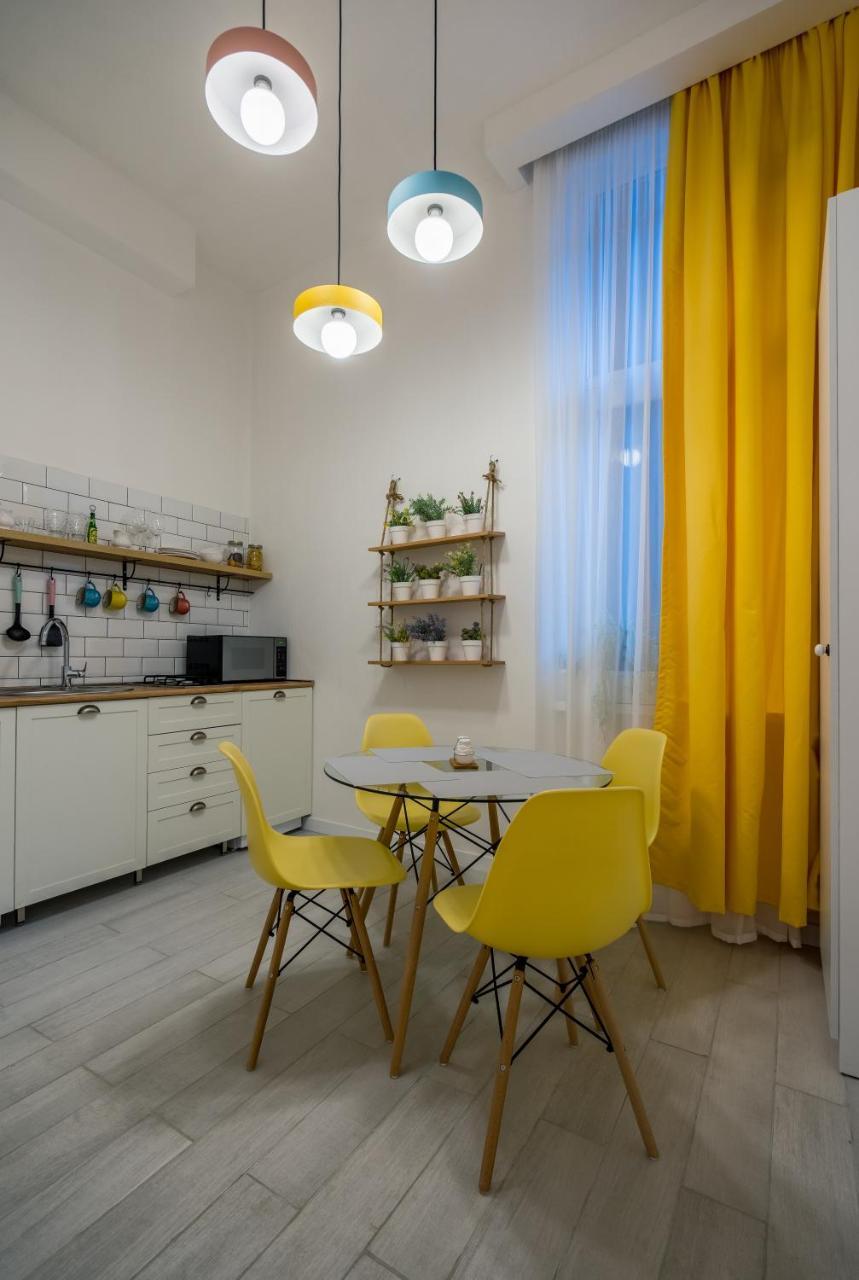 Irina'S Cozy Apartment In Old Tbilisi Bagian luar foto