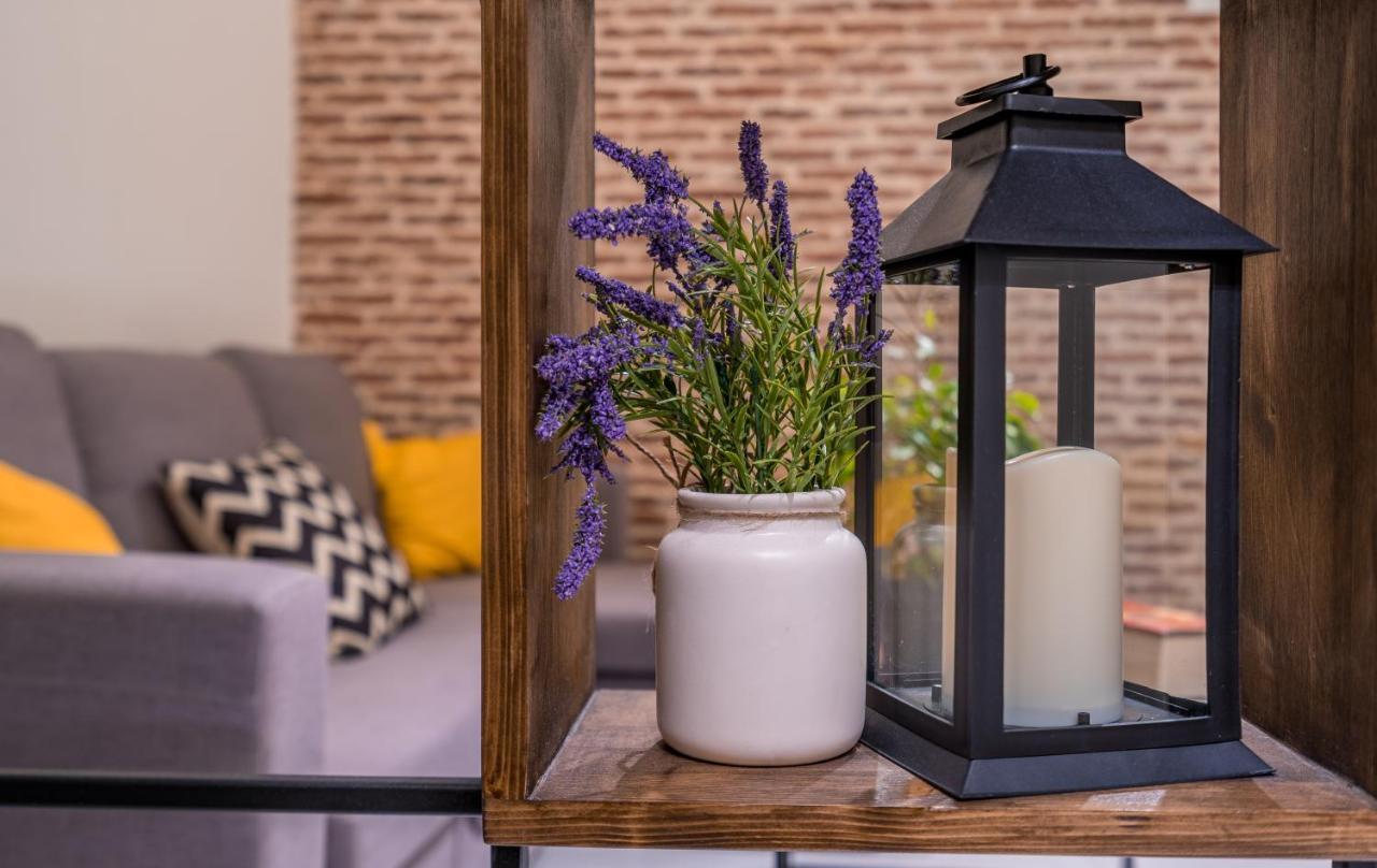 Irina'S Cozy Apartment In Old Tbilisi Bagian luar foto